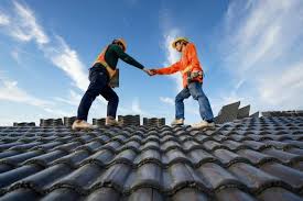 Best Emergency Roof Repair Services  in Kapaau, HI